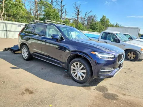 Volvo XC90 T6