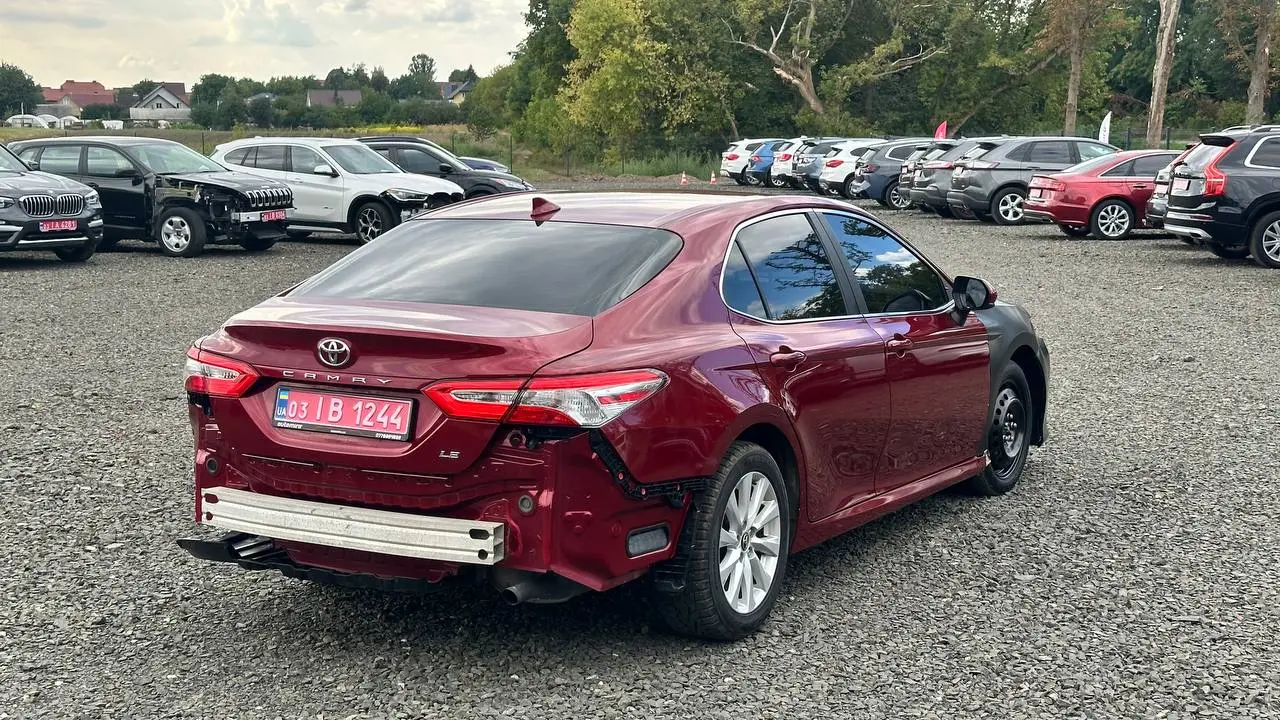 Toyota CAMRY LE