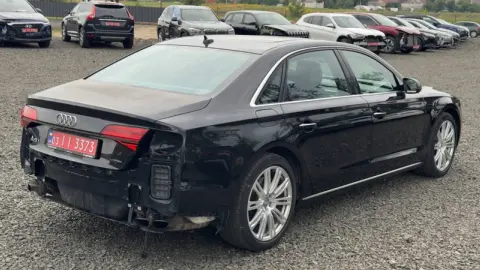Audi A8 L QUATTRO