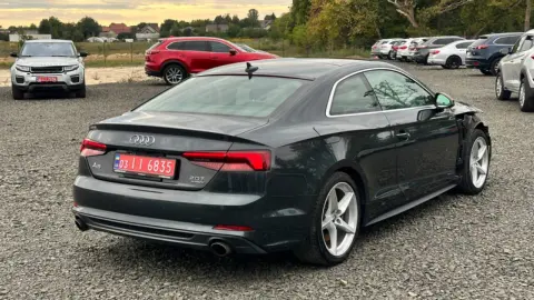 Audi A5 PREMIUM PLUS S-LINE