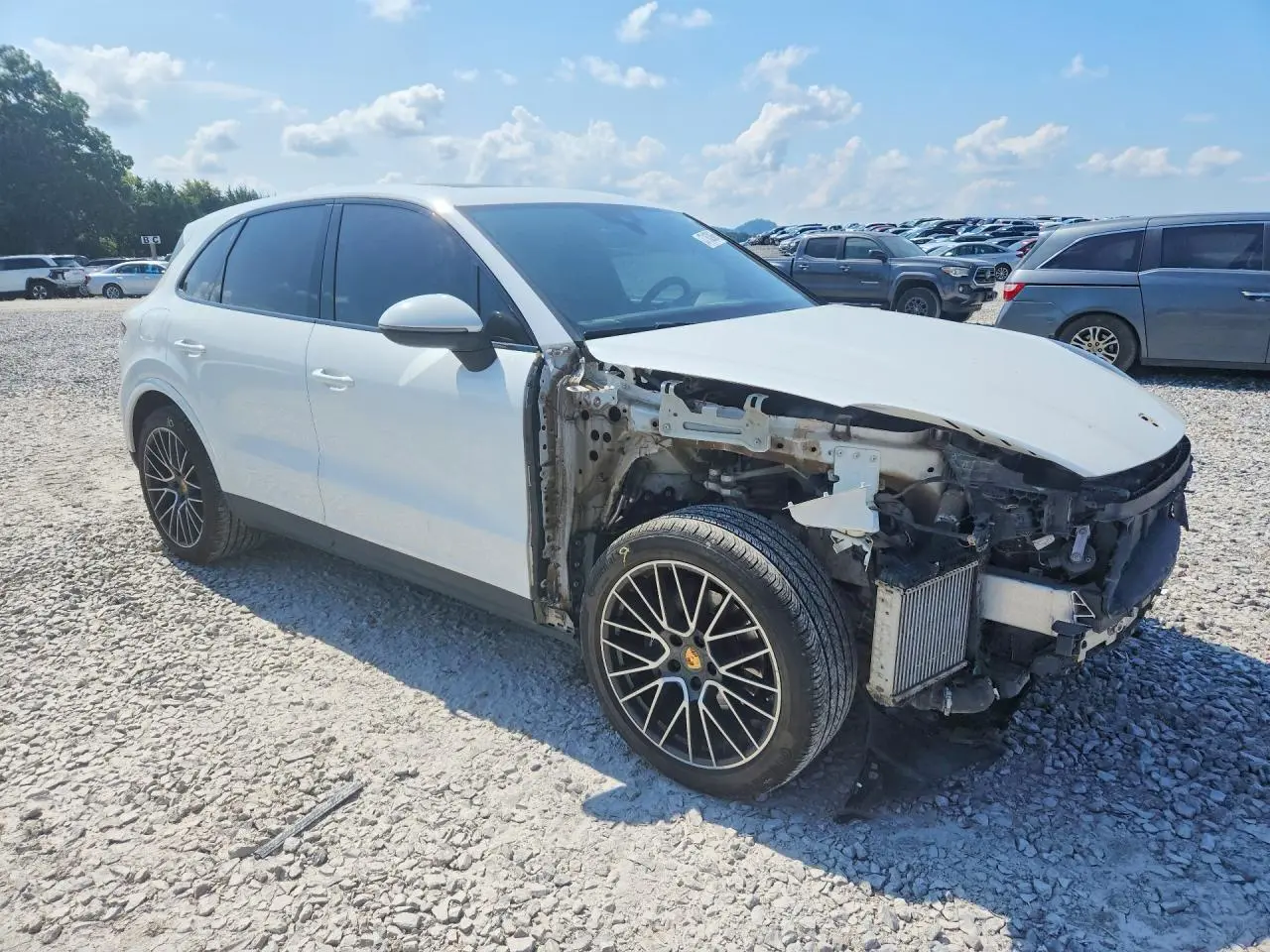 Porsche CAYENNE
