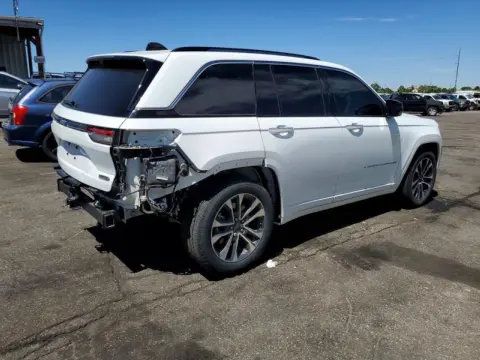 Jeep GRAND CHEROKEE OVERLAND 4XE